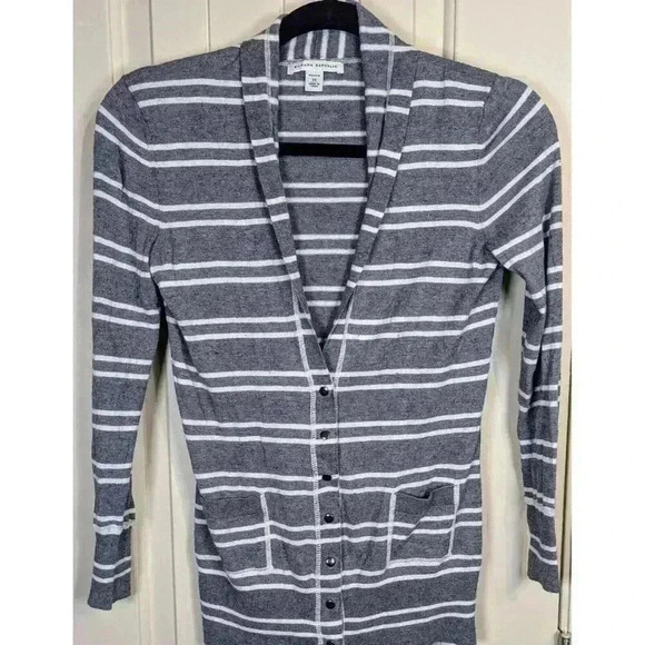 Vintage Banana Republic V-Neck Cardigan Sweater Gray White Stripe Size Petite XS - Picture 1 of 7